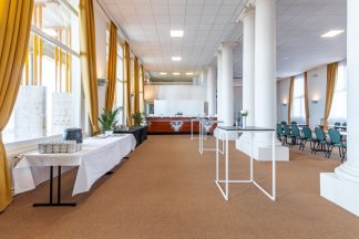 Lunch Thermae Palace tijdens Fortenbouw